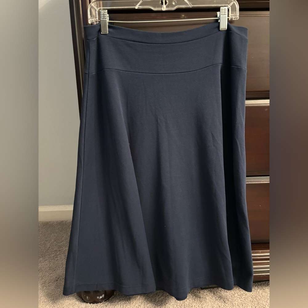 Maternity navy blue skirt